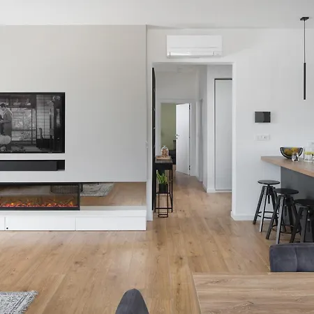 Semesterbostad S 2 Spavace Sobe *