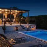 Villa Ella